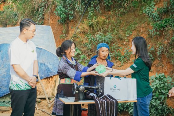 Stavian Group accompanied "Cặp lá yêu thương" Program